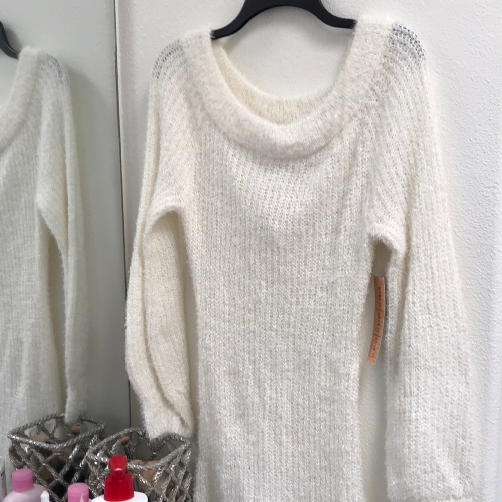Large juniors dress🤍